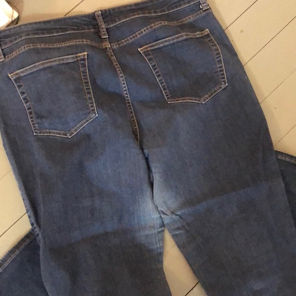 Jeans - Picture 3 of 3